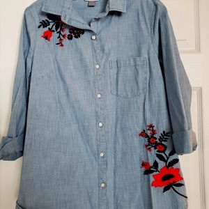 Medium Old Navy Chambray shirt, NWT